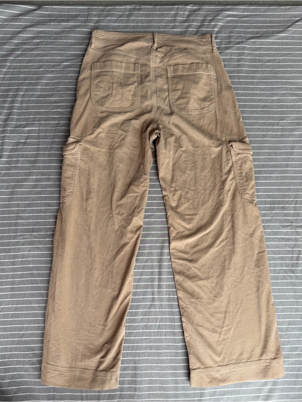 American Eagle high rise wide leg corduroy pants, size 10 - Picture 2 of 6